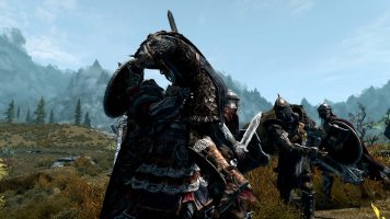 Improved Stormcloak and Imperial Uniforms-05.jpg